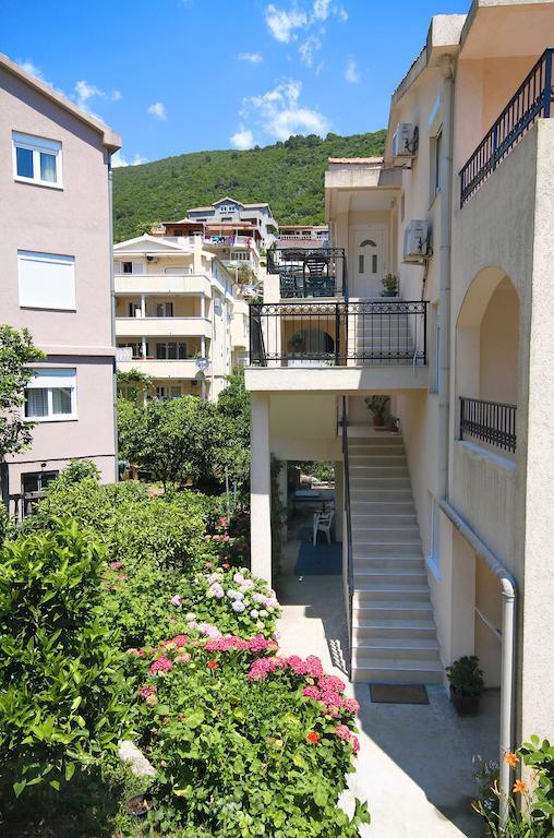 Apartments Raicevic ブドヴァ エクステリア 写真