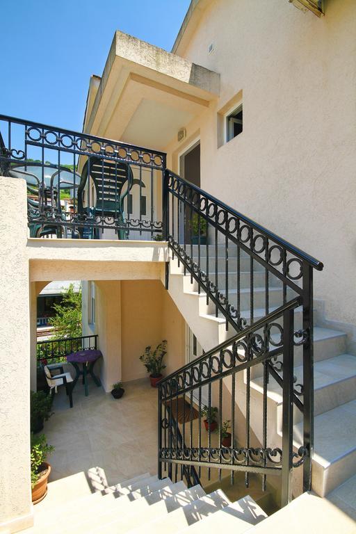 Apartments Raicevic ブドヴァ エクステリア 写真