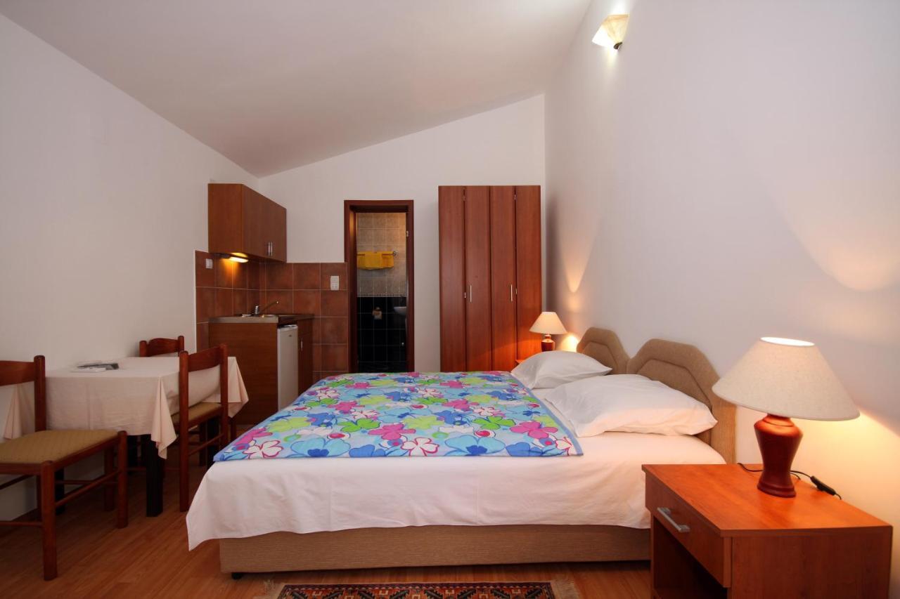Apartments Raicevic ブドヴァ 部屋 写真